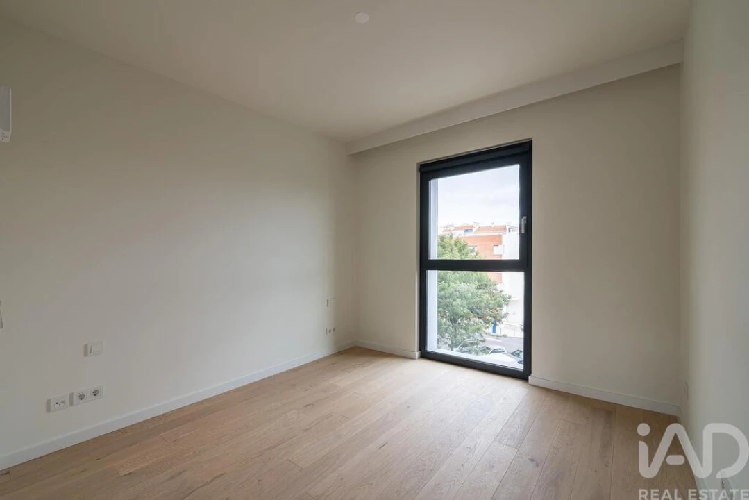 Apartamento T2 para Venda em São Domingos de Benfica Foto 8