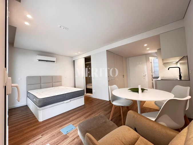 Apartamento para Venda em Urgezes Foto 6