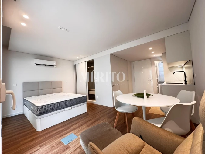 Apartamento para Venda em Urgezes Foto 1