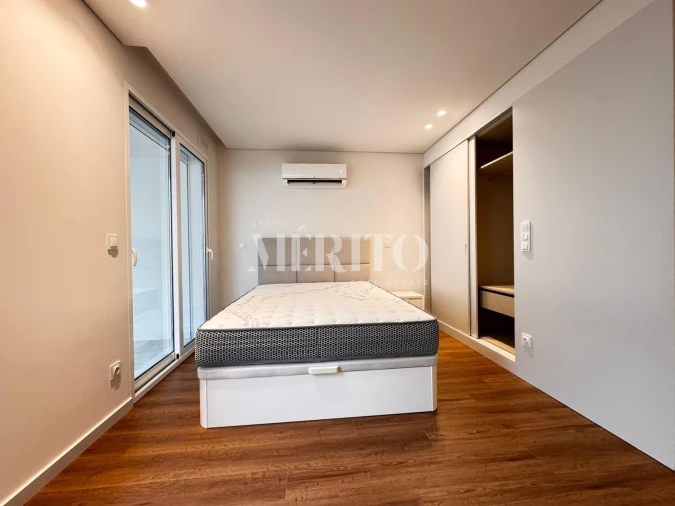 Apartamento para Venda em Urgezes Foto 15
