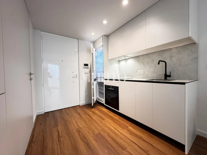 Apartamento para Venda em Urgezes Foto 7