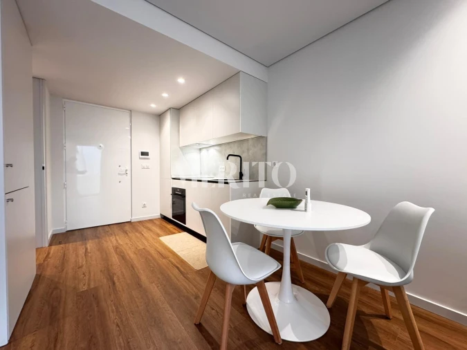 Apartamento para Venda em Urgezes Foto 14