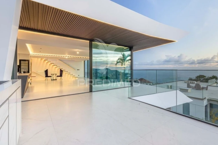 Moradia T4 para Venda em Funchal (São Pedro) Foto 10