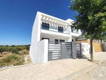 Moradia T3 para Venda em Tavira (Santa Maria e Santiago)