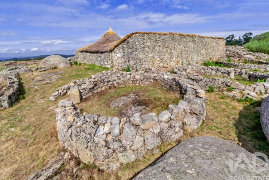 Apartamento T3 para Venda em Paços de Ferreira Foto 24