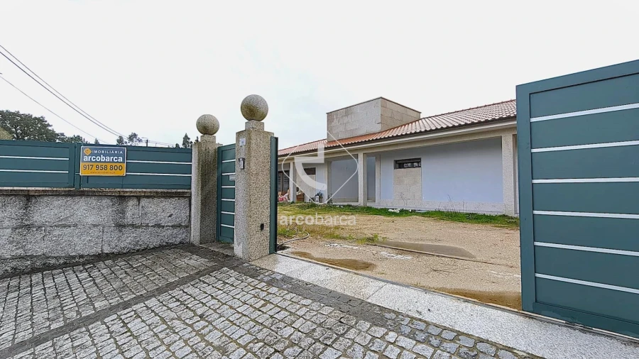 Moradia T3 para Venda em Monte Redondo Foto 2