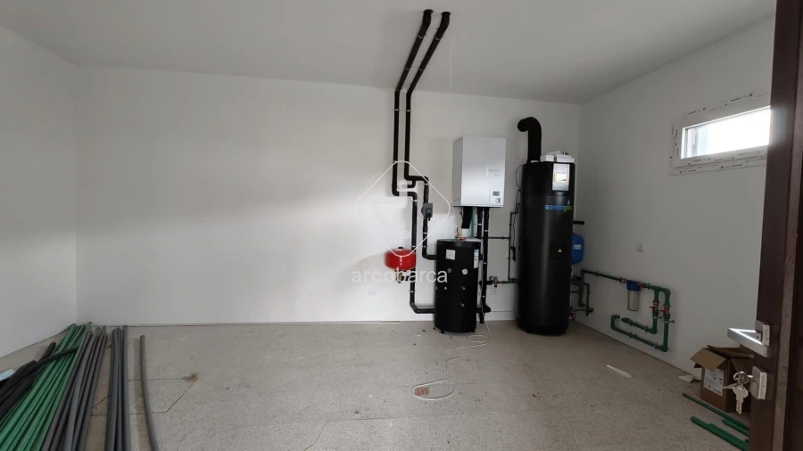 Moradia T3 para Venda em Monte Redondo Foto 7