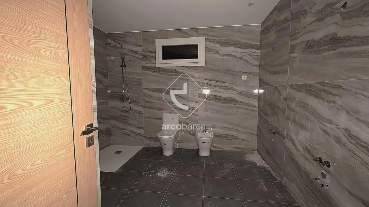 Moradia T3 para Venda em Monte Redondo Foto 16