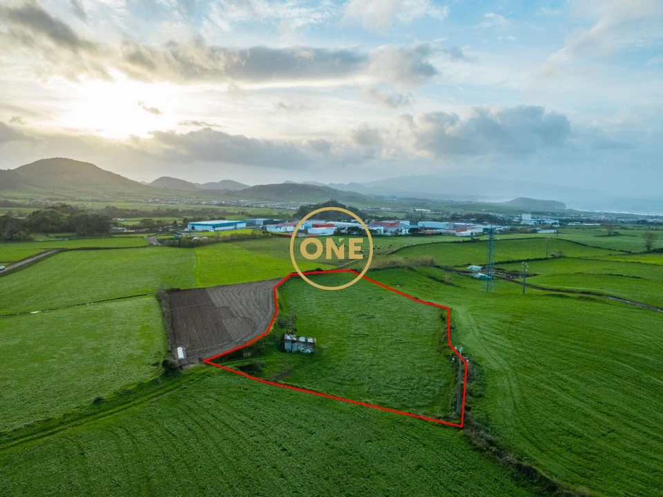 Terreno para Venda em Ribeira Grande (Conceição) Foto 8