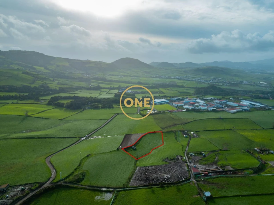 Terreno para Venda em Ribeira Grande (Conceição) Foto 3