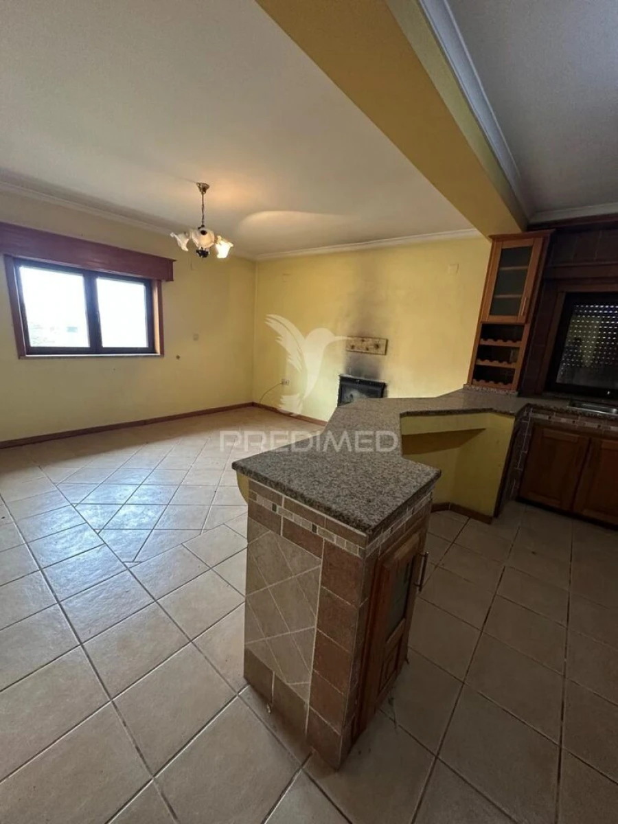 Moradia T3 para Venda em Alijo Foto 6