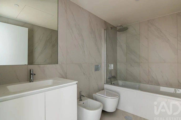 Apartamento T1 para Venda em Avenidas Novas Foto 10