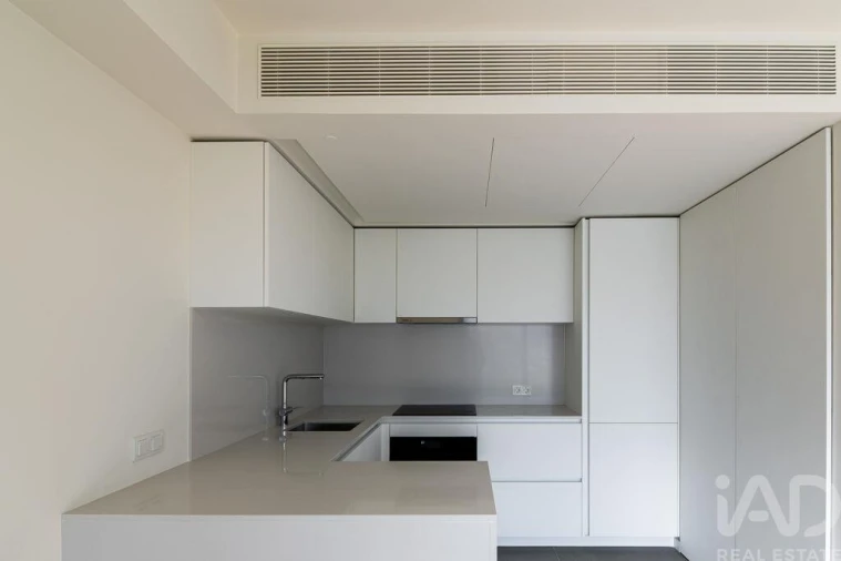 Apartamento T1 para Venda em Avenidas Novas Foto 4