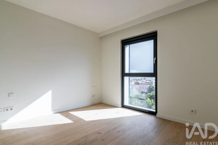 Apartamento T1 para Venda em Avenidas Novas Foto 8