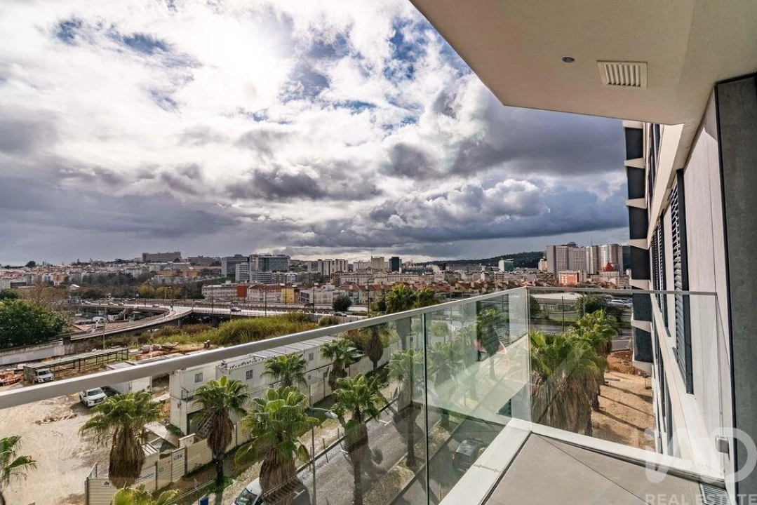 Apartamento T1 para Venda em Avenidas Novas Foto 16