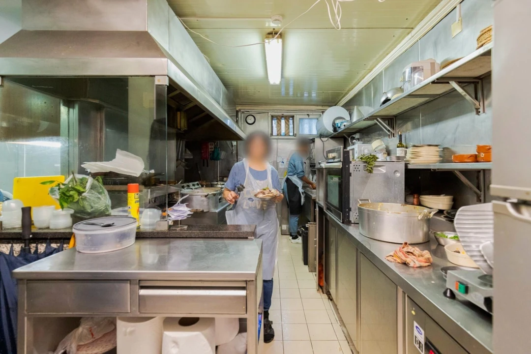 Loja para Trespasse em Almada, Cova da Piedade, Pragal e Cacilhas Foto 12
