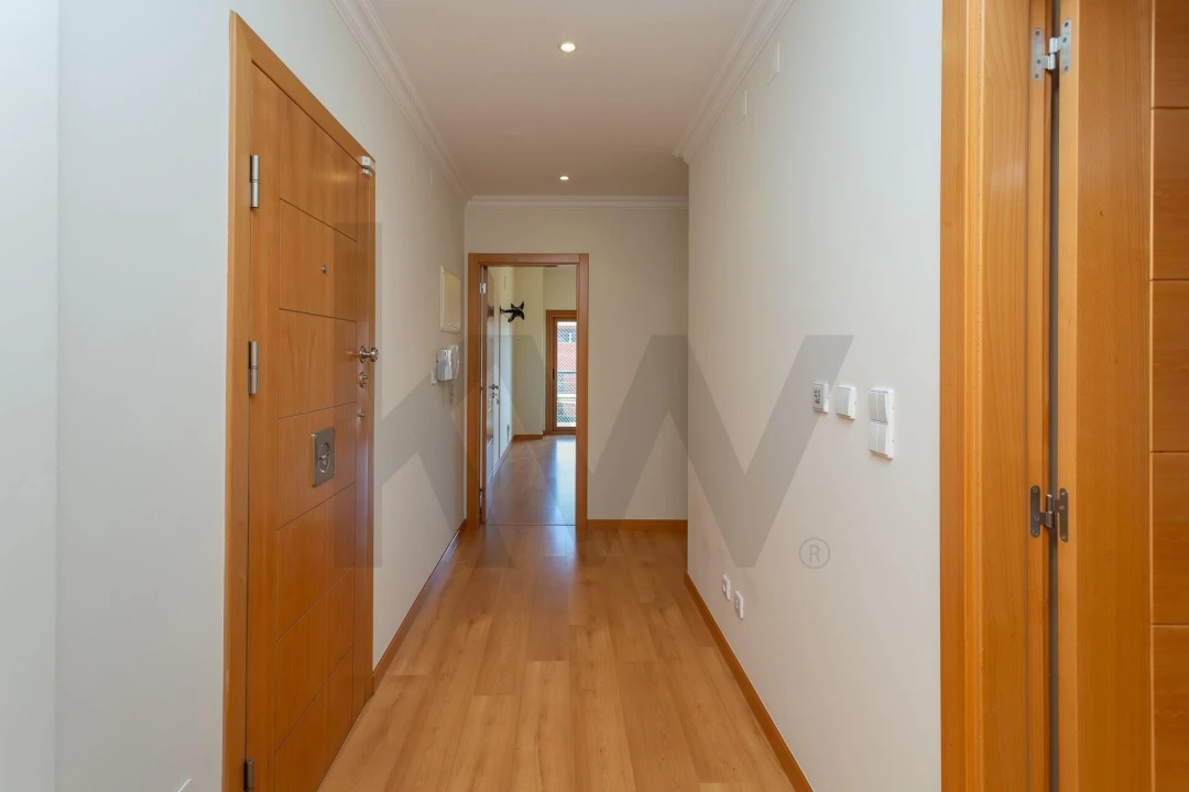 Apartamento T2 para Arrendamento em Odivelas Foto 17