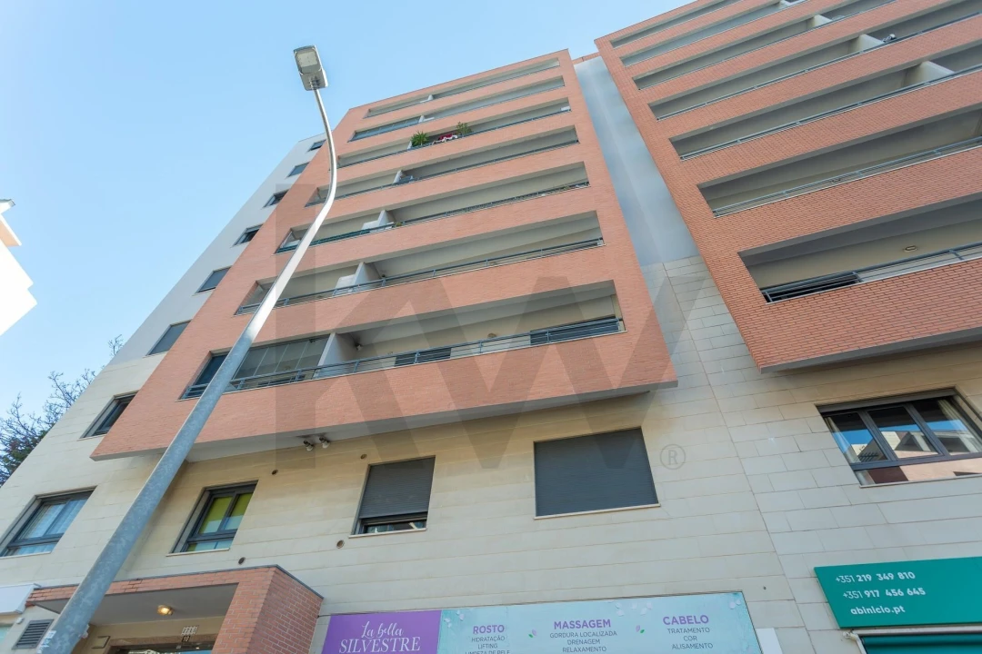 Apartamento T2 para Arrendamento em Odivelas Foto 43