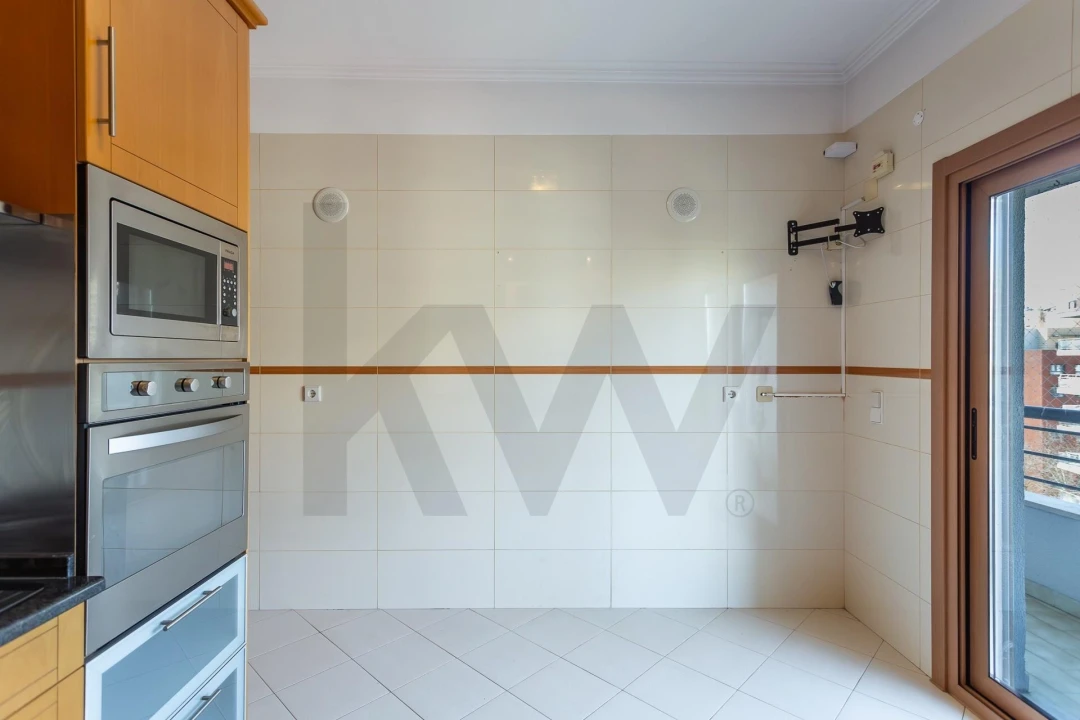 Apartamento T2 para Arrendamento em Odivelas Foto 8