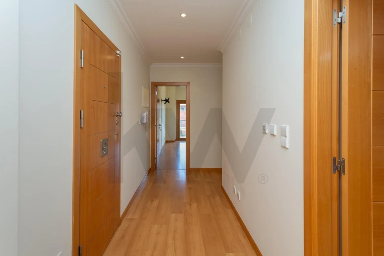 Apartamento T2 para Arrendamento em Odivelas Foto 17