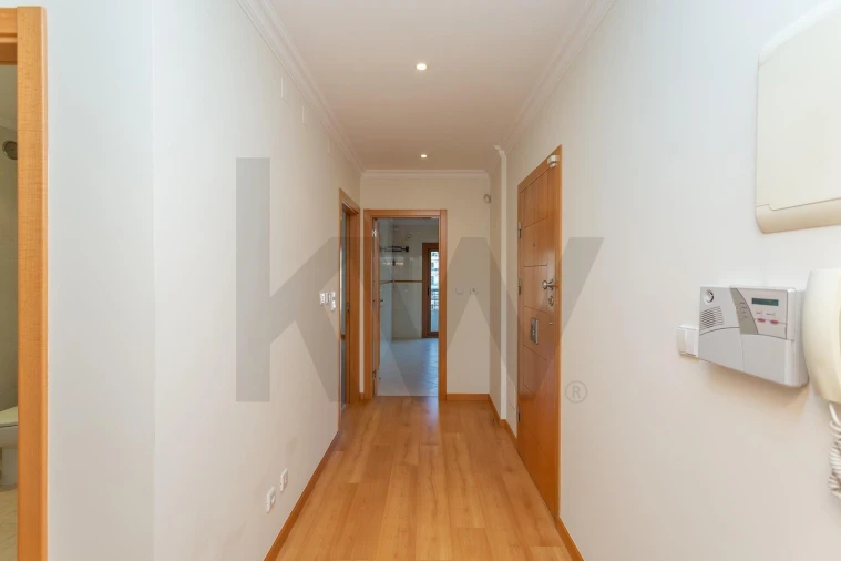 Apartamento T2 para Arrendamento em Odivelas Foto 3