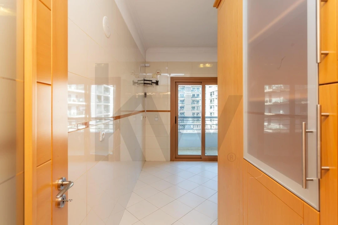 Apartamento T2 para Arrendamento em Odivelas Foto 4