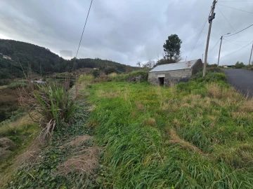 Moradia T4 para Venda em Santa Cruz