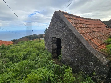Moradia T4 para Venda em Santa Cruz