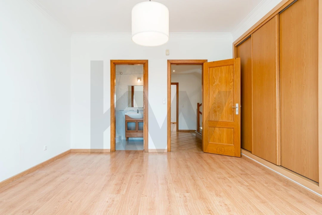 Moradia T3 para Venda em Fernao Ferro Foto 26