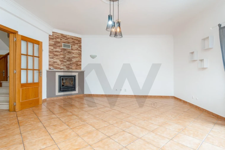 Moradia T3 para Venda em Fernao Ferro Foto 16