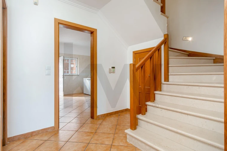 Moradia T3 para Venda em Fernao Ferro Foto 20