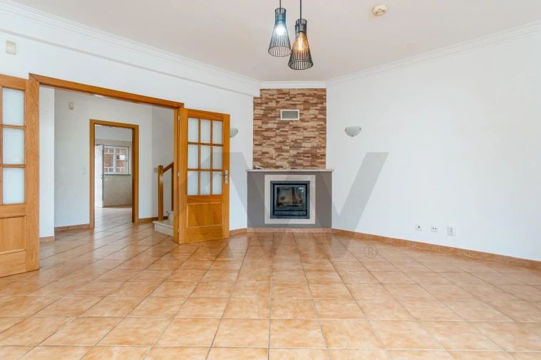 Moradia T3 para Venda em Fernao Ferro Foto 15