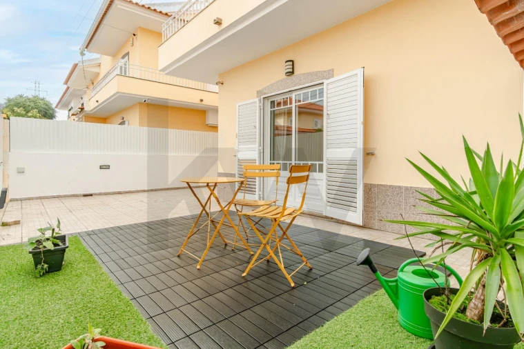 Moradia T3 para Venda em Fernao Ferro Foto 5