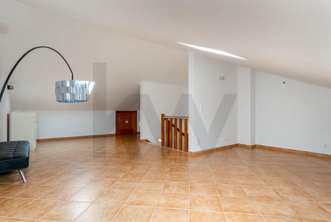 Moradia T3 para Venda em Fernao Ferro Foto 42