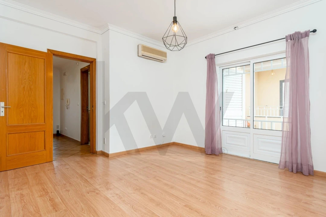 Moradia T3 para Venda em Fernao Ferro Foto 34