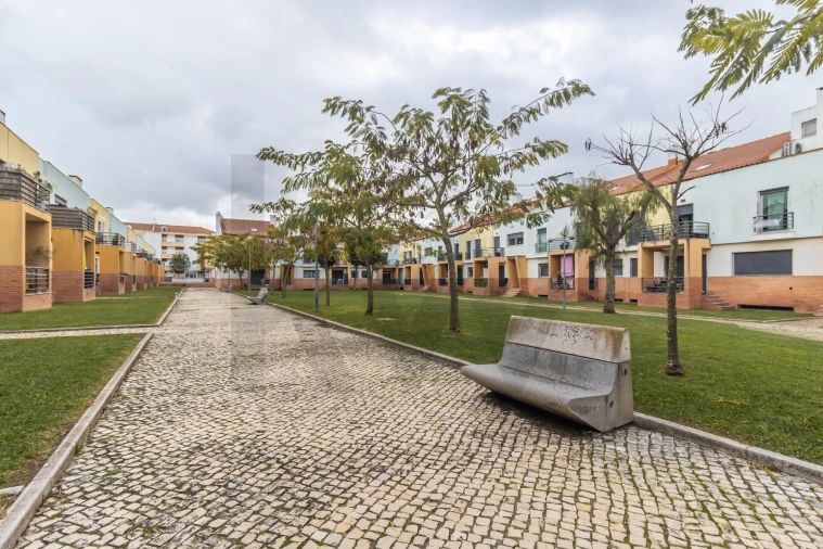 Apartamento T3 para Venda em Alhos Vedros Foto 64