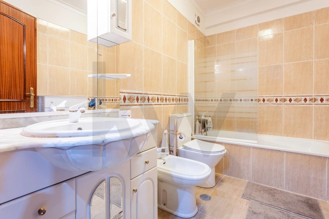 Apartamento T3 para Venda em Cacém e São Marcos Foto 20