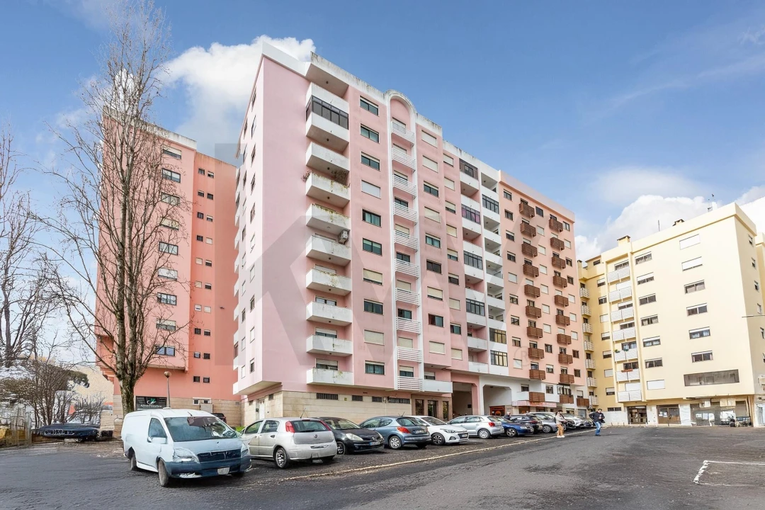 Apartamento T3 para Venda em Cacém e São Marcos Foto 26