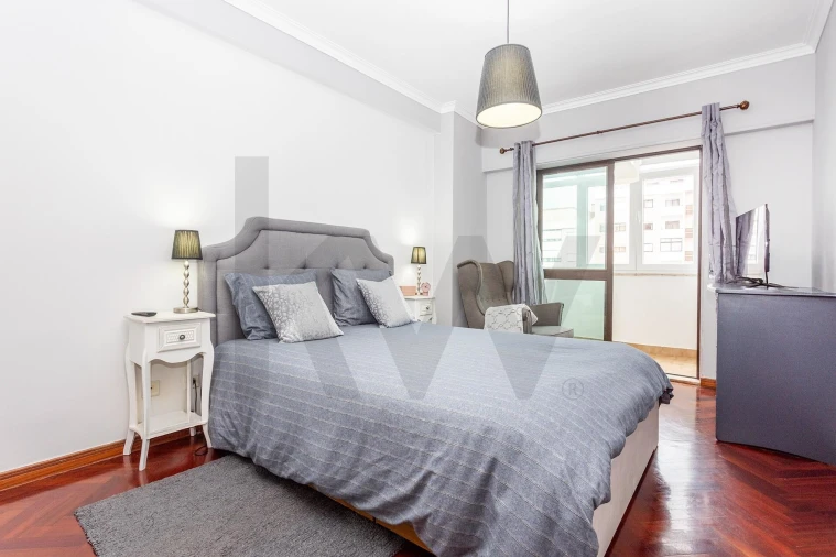 Apartamento T3 para Venda em Cacém e São Marcos Foto 13