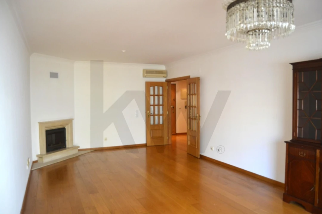 Apartamento T2 para Arrendamento em Carcavelos e Parede Foto 3