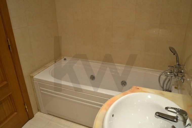 Apartamento T2 para Arrendamento em Carcavelos e Parede Foto 14