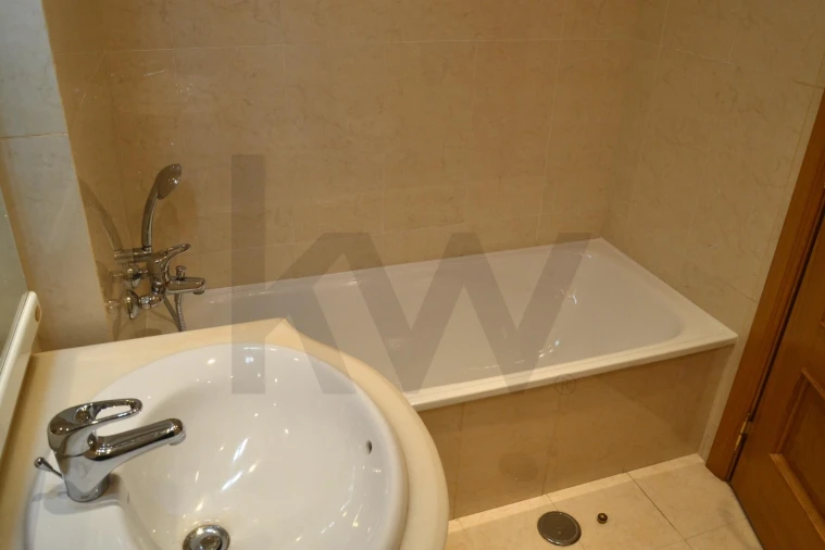 Apartamento T2 para Arrendamento em Carcavelos e Parede Foto 12