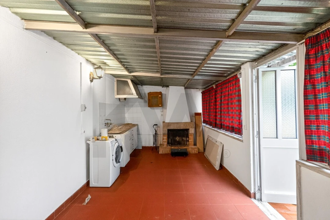 Apartamento T3 para Arrendamento em Campo de Ourique Foto 9