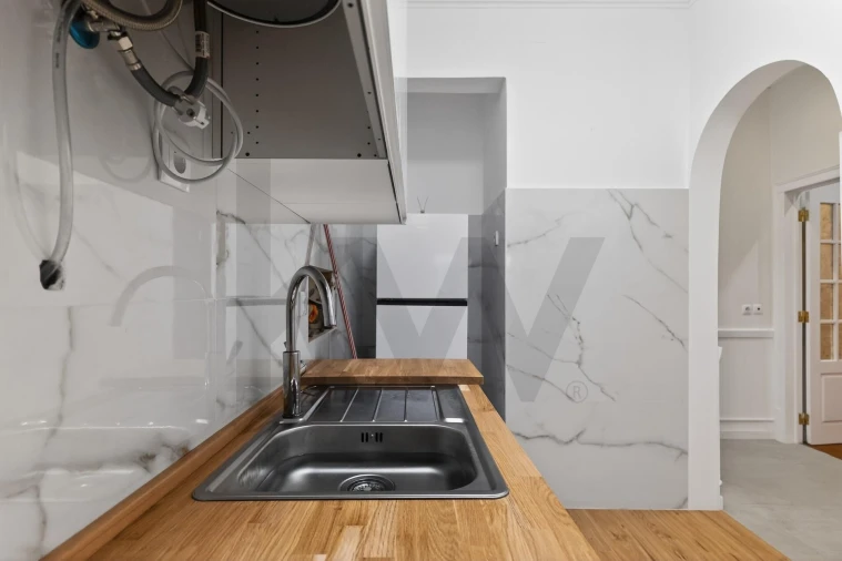 Apartamento T3 para Arrendamento em Campo de Ourique Foto 23