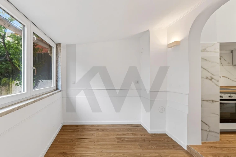 Apartamento T3 para Arrendamento em Campo de Ourique Foto 6