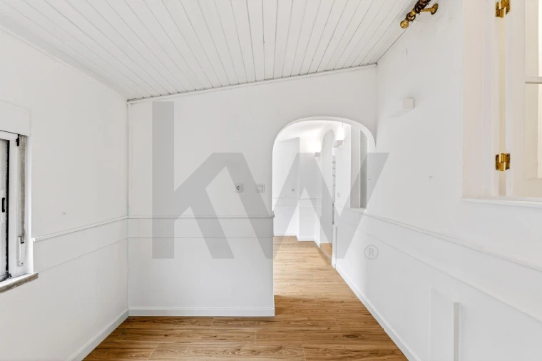 Apartamento T3 para Arrendamento em Campo de Ourique Foto 13