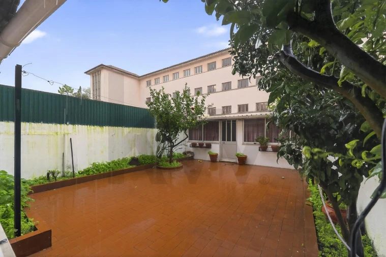 Apartamento T3 para Arrendamento em Campo de Ourique Foto 25