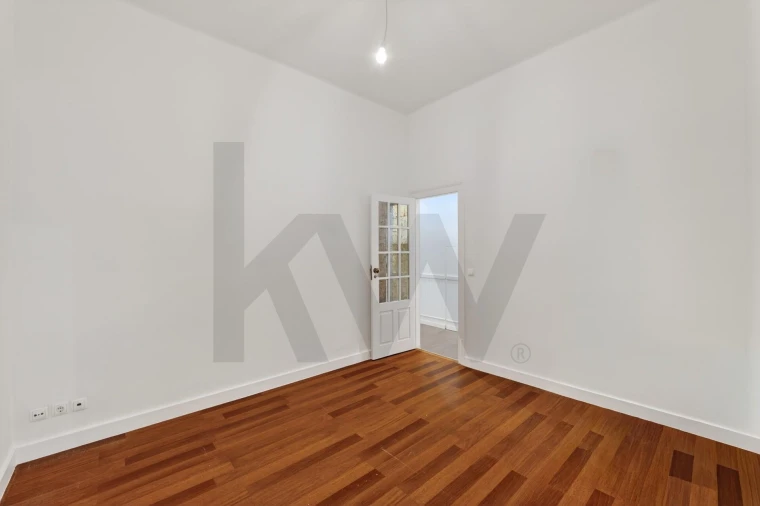 Apartamento T3 para Arrendamento em Campo de Ourique Foto 20