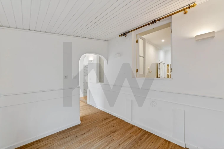 Apartamento T3 para Arrendamento em Campo de Ourique Foto 12