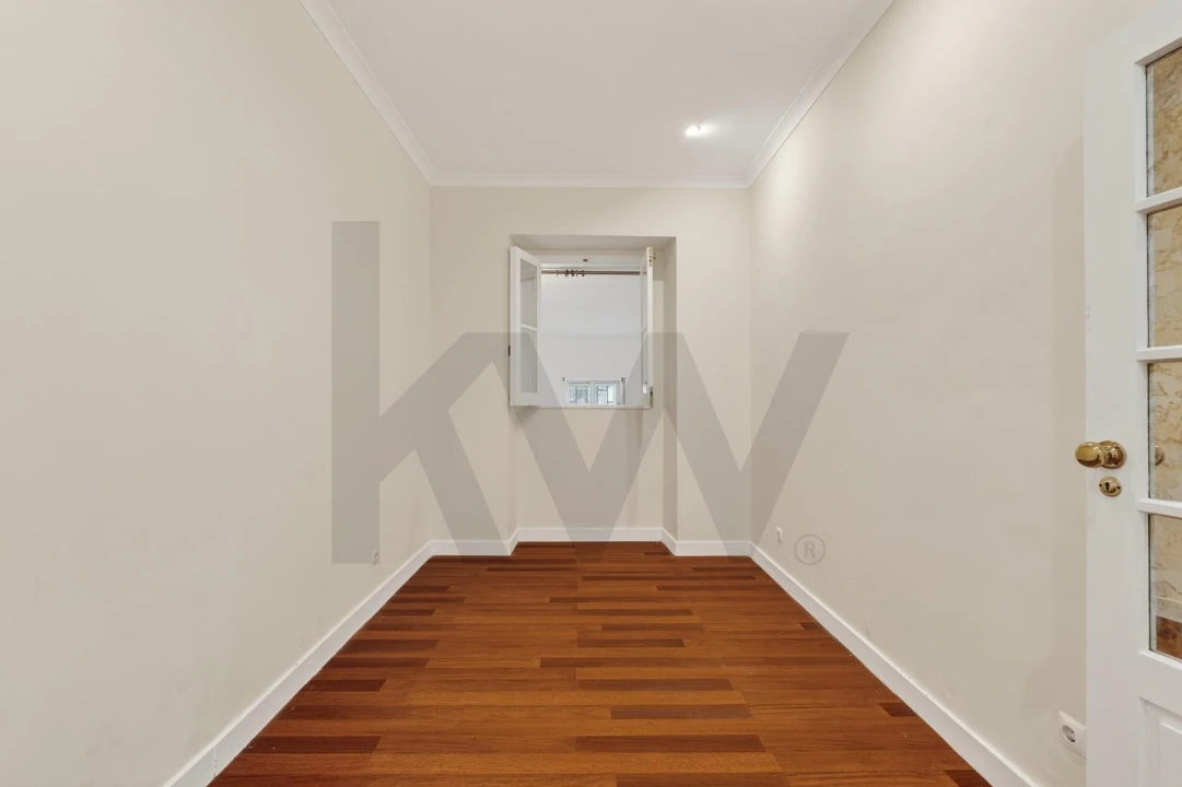 Apartamento T3 para Arrendamento em Campo de Ourique Foto 10